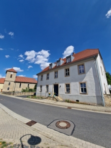Das alte Pfarrhaus & Kirche in Rehehausen